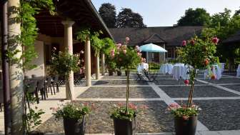 Innenhof Seminarzentrum Stein Egerta