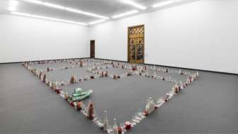 Containers Love Disorder