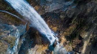 Atemberaubender Wasserfall in Berschis
