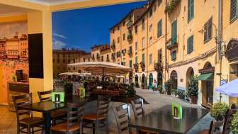 Innenraum der Bar & Bistro «La Piazza»