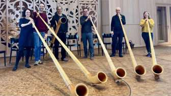 Alphorn spielen