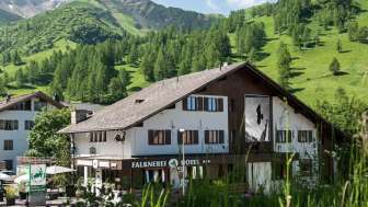 Hotel Falknerei Galina