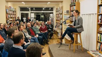 Andreas Köhler lädt ein und liest: Sciasciou