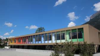 Schulanlage Ebenholz