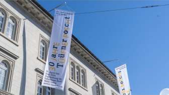 30 Jahre Tüüfner Poscht - Ein Dorf schreibt Geschichte