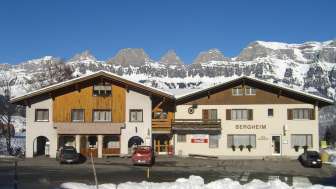 Hotel im Winter