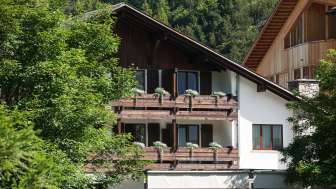 Aussenansicht Hotel Falknerei Galina